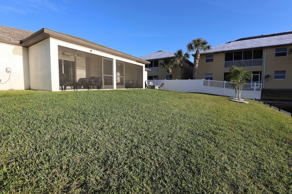 Cape Coral Duplex: Pool, Hot Tub, & Sunrise Views