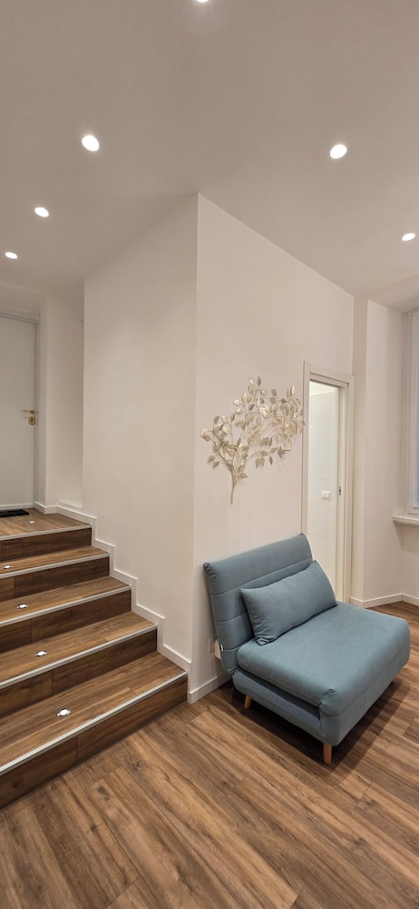 Rooms And Comfort Apartment