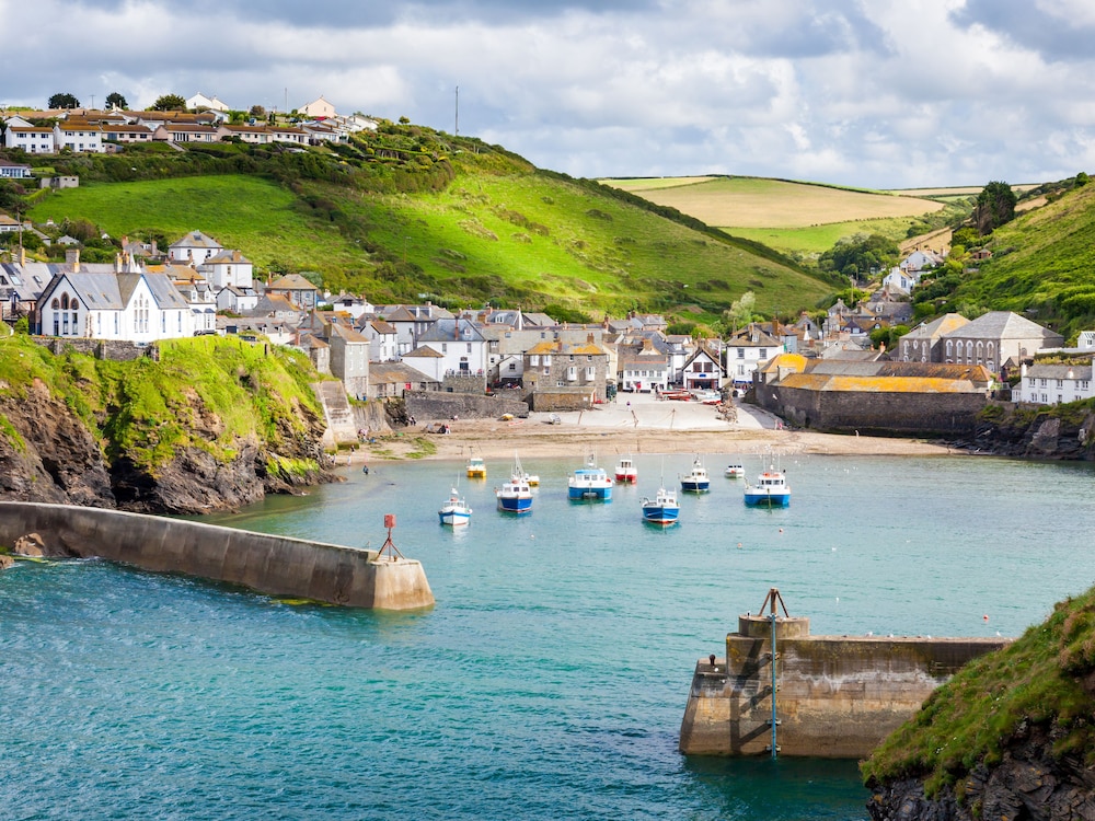 Wadebridge Vacations - High Tide - Property Image 1
