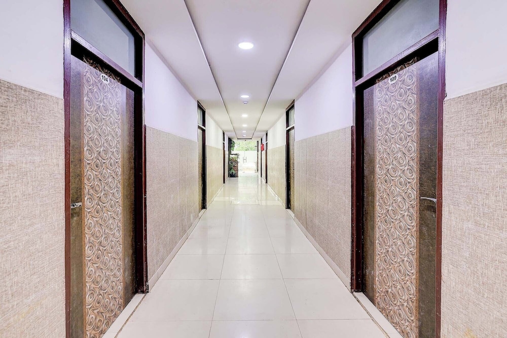 Fabhotel Golden Stone