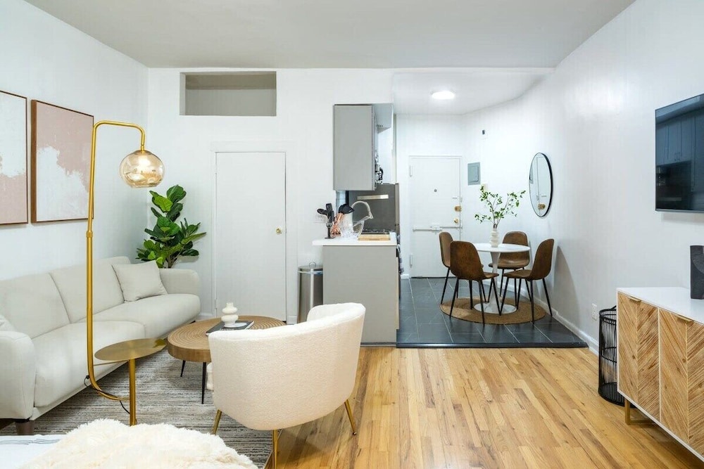 317 UES Apartments