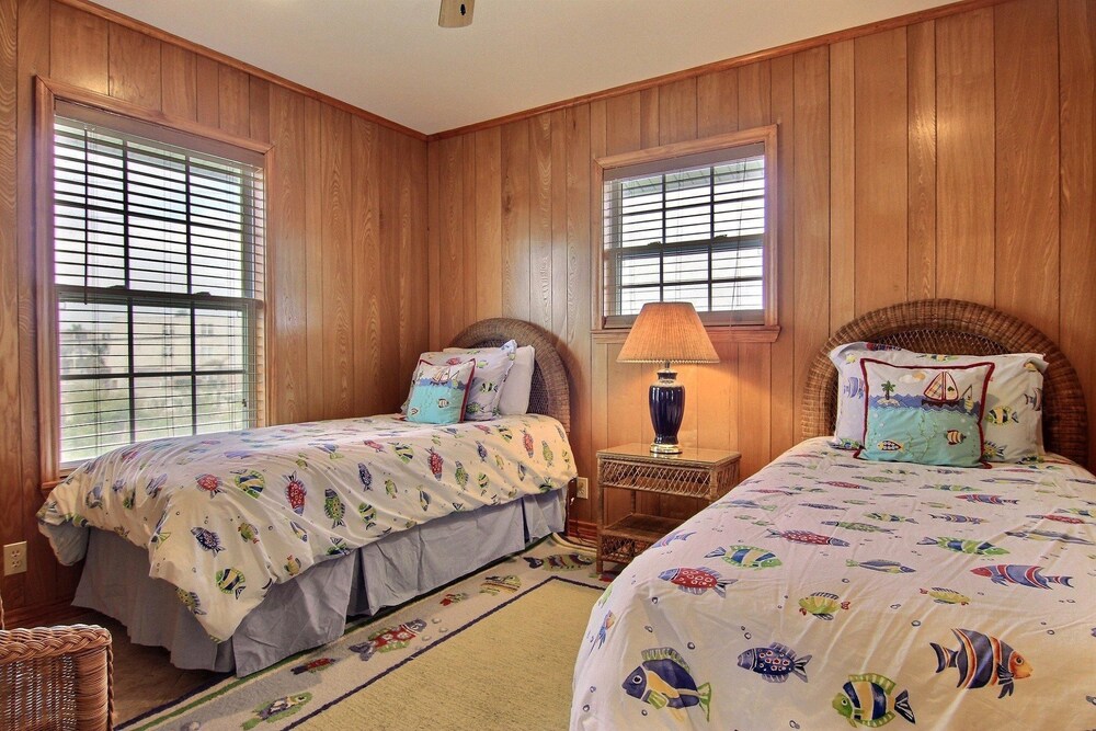 Sea Breeze Villa SB708