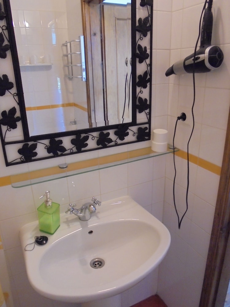Photo 46