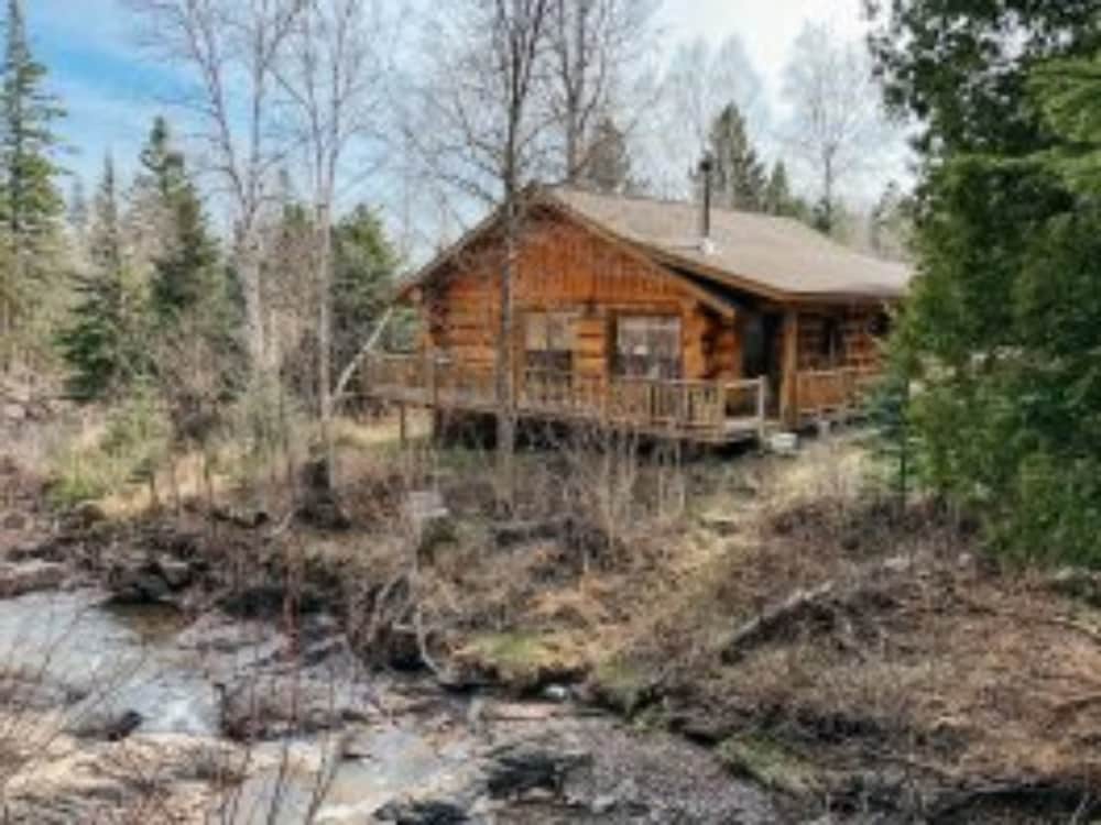Cascade Lodge