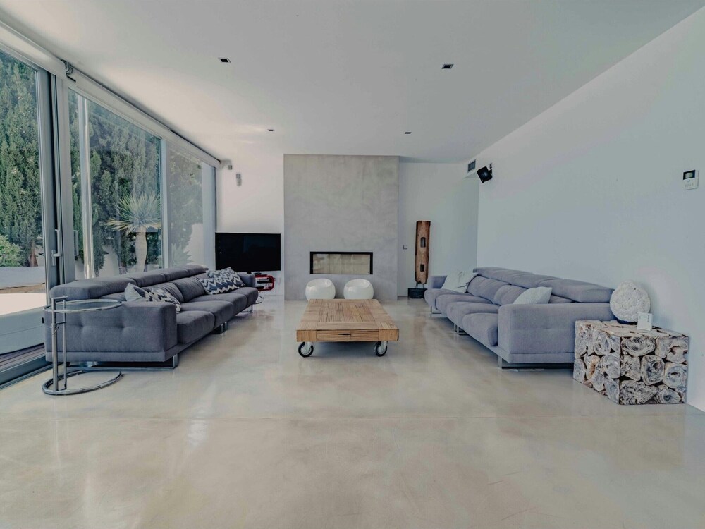 Holiday Home With Whirlpool Bathtub