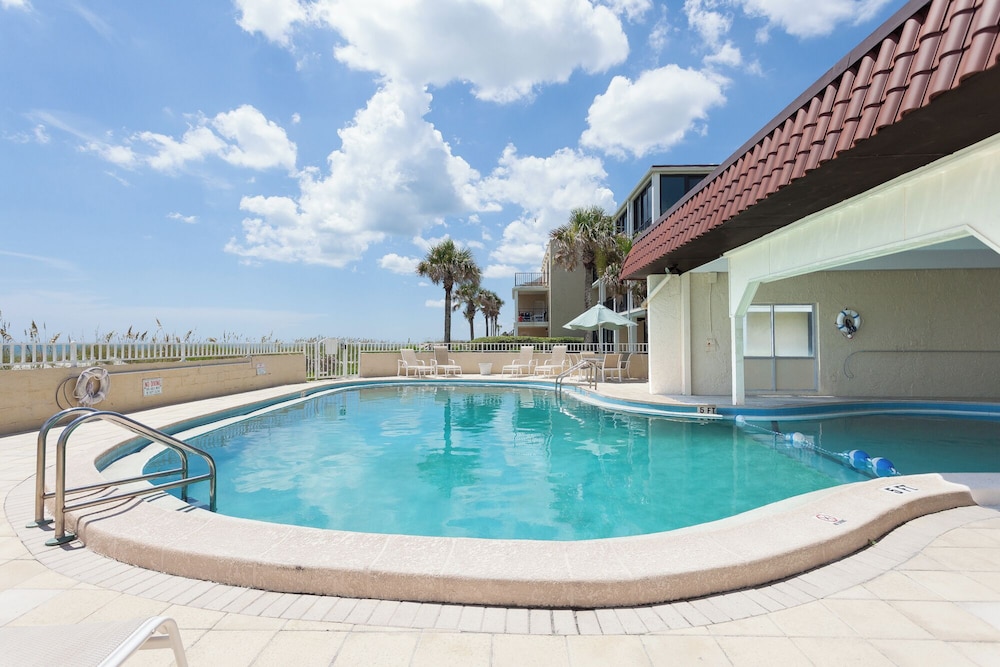 Jacksonville Beach Costa Verde 2319-102 by Distinctive Beach Rentals
