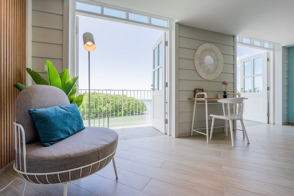w Phenomenal 2BR w Fantastic View in Panama