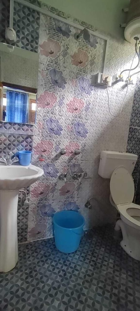 New Brahma Guesthouse