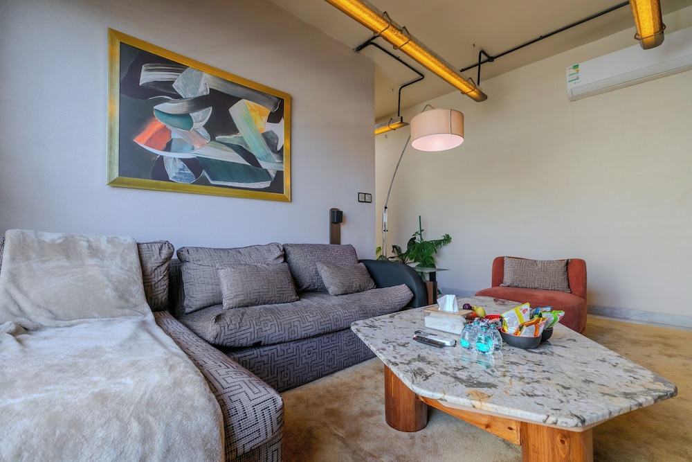 Portal Chalets With Private Pool-AlRawda