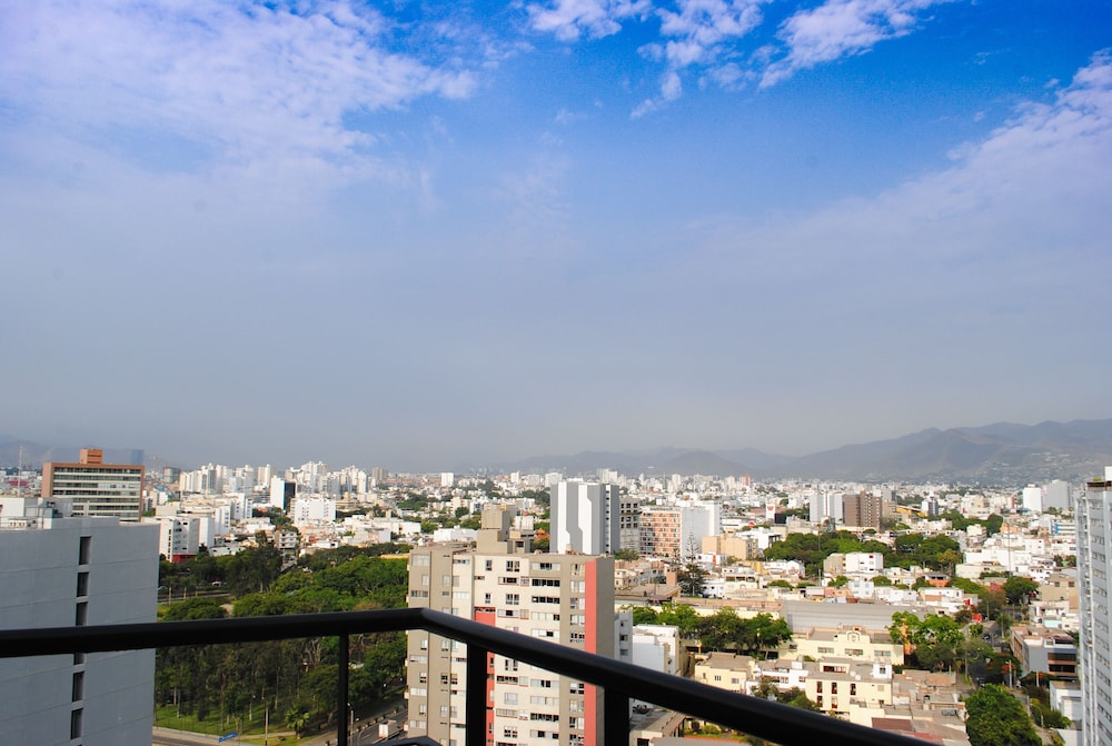 Areas Temporales - Near Larcomar Shopping Center