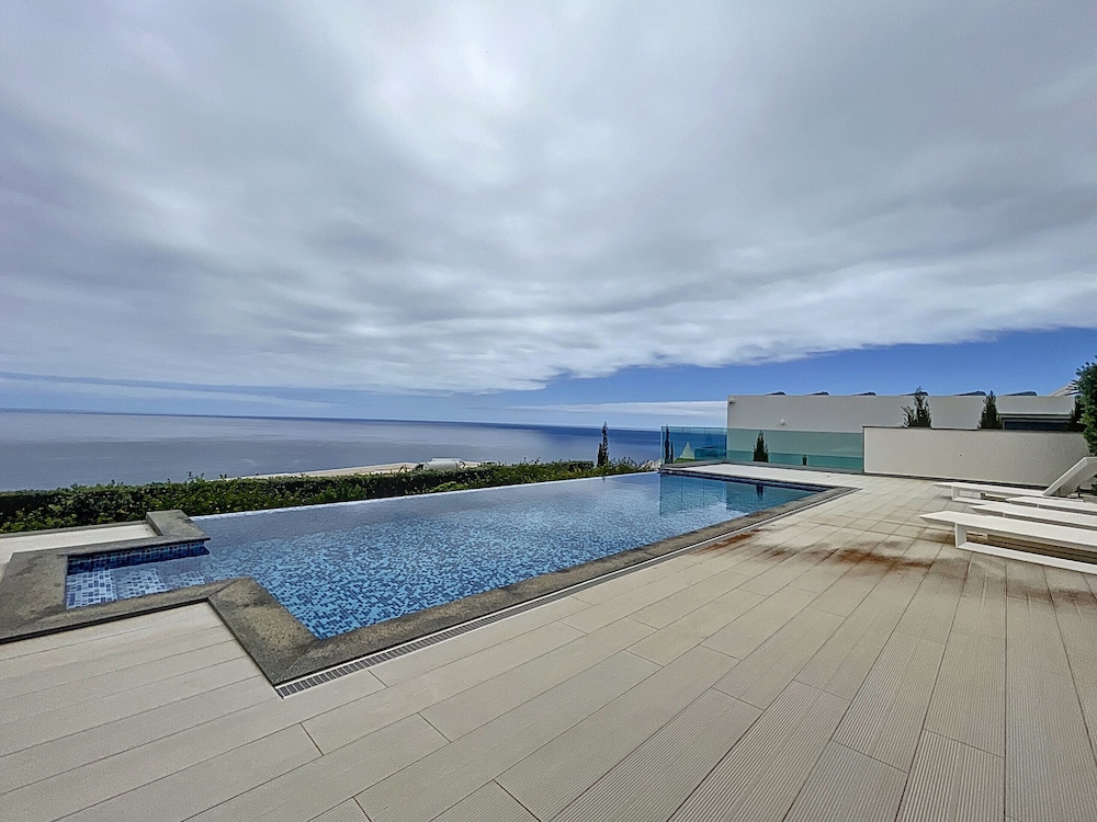 Villa Alegria in Calheta