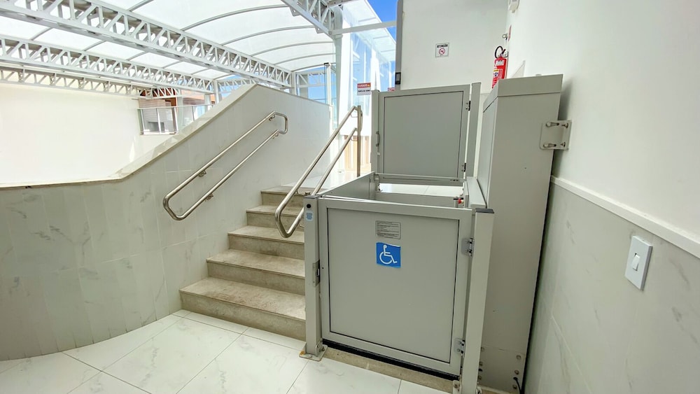Flat Beira-mar com Varanda Piscina e Academia
