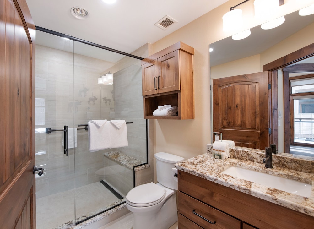 Winter Park CO Condos - Zephyr Mountain Lodge