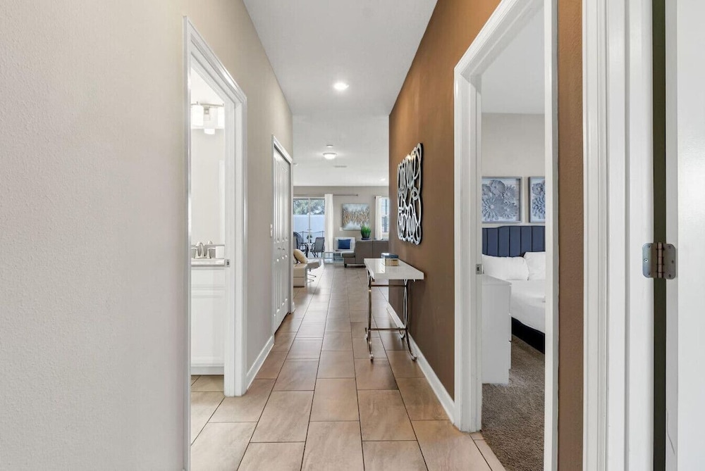 Your 5bdr House w Pool - 4959