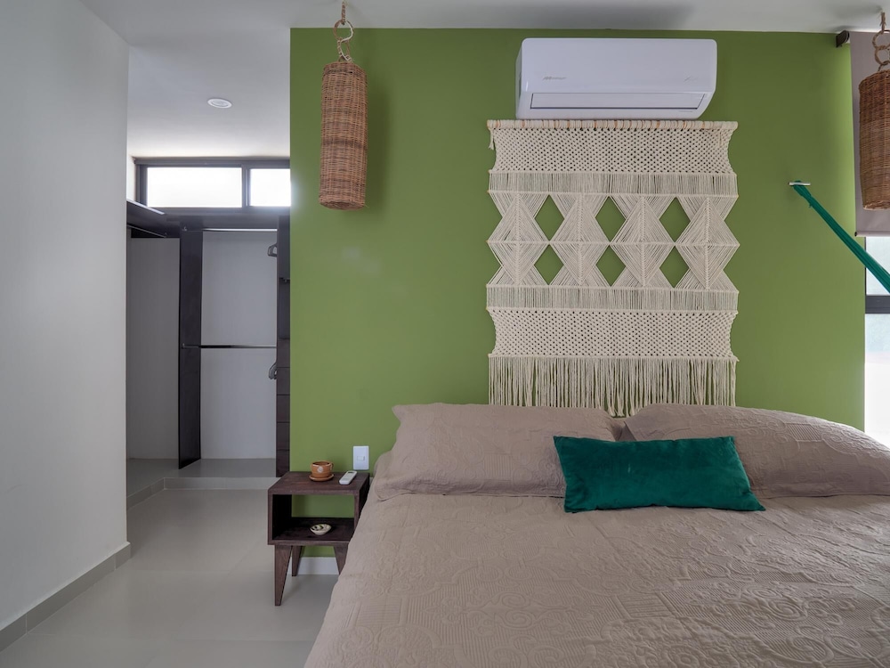 Villa Chaka - Yucatan Home Rentals view 2