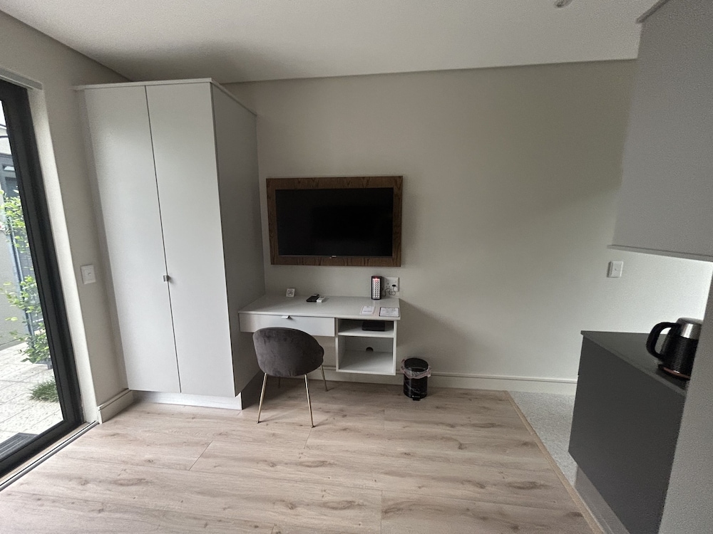 The Wantage Suites