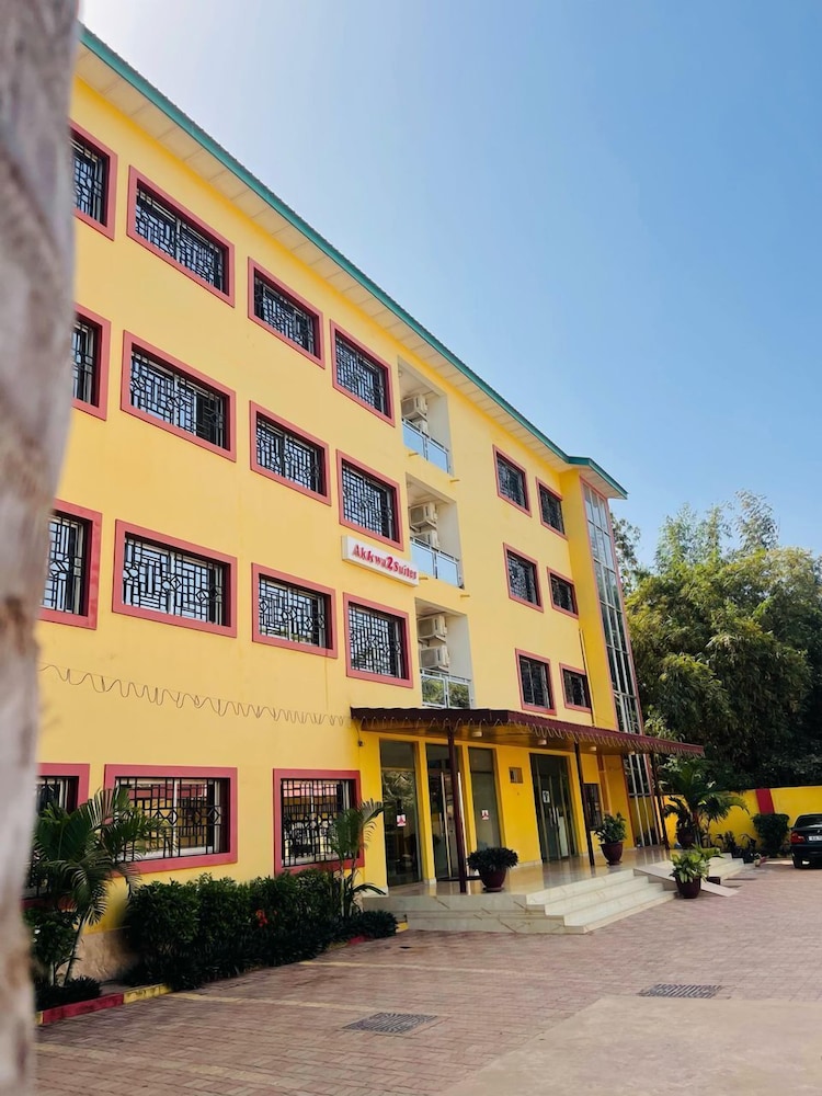 Akkwa Suites Officials
