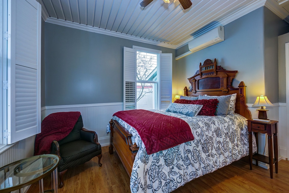 Ashland Vacations - Carlisle Garden Suites - Property Image 53
