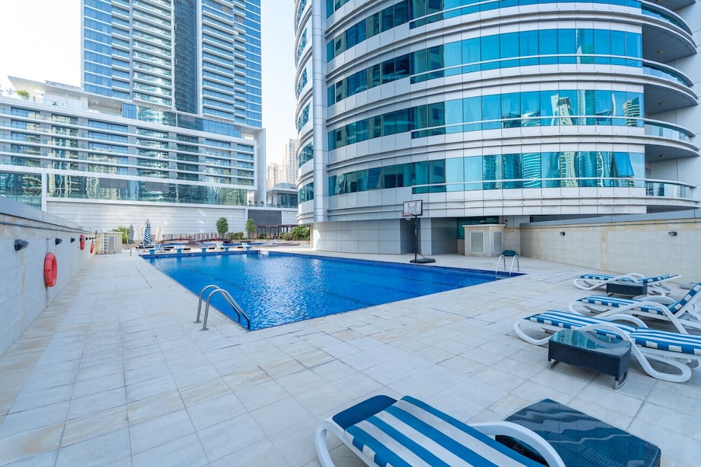 Dubai Marina - Stunning Huge 4 Bedroom Apts Near JBR - Gym - Pool - Parking by Sojo Stay