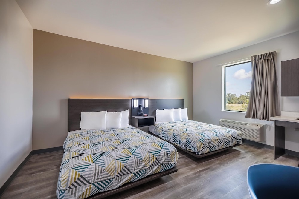 Studio 6 – Giddings, Tx