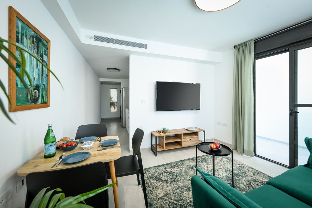 Charming Apt at the Artsy TelAviv Center