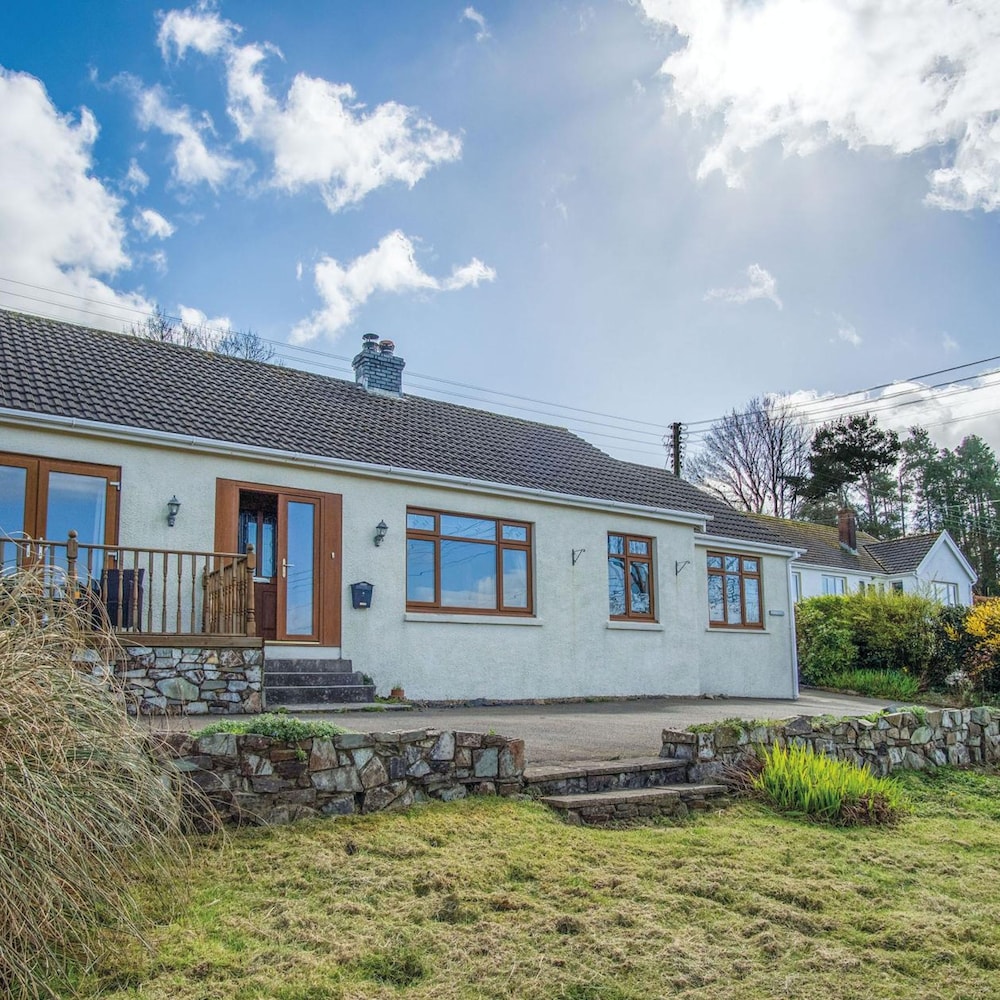 Sorrento - 3 Bed Holiday Home - Wisemans Bridge view 2