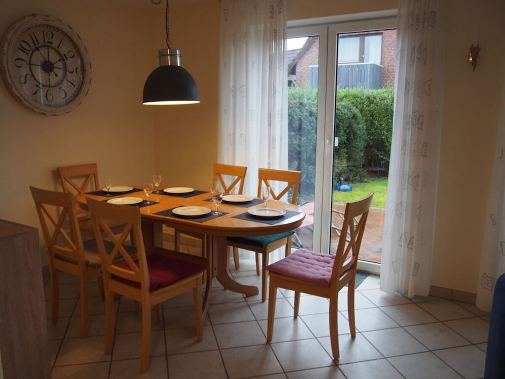 Deichwiege Modern Retreat