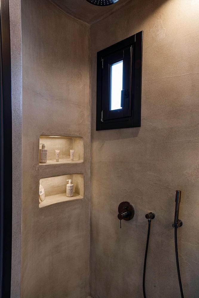 Senses Luxury Houses