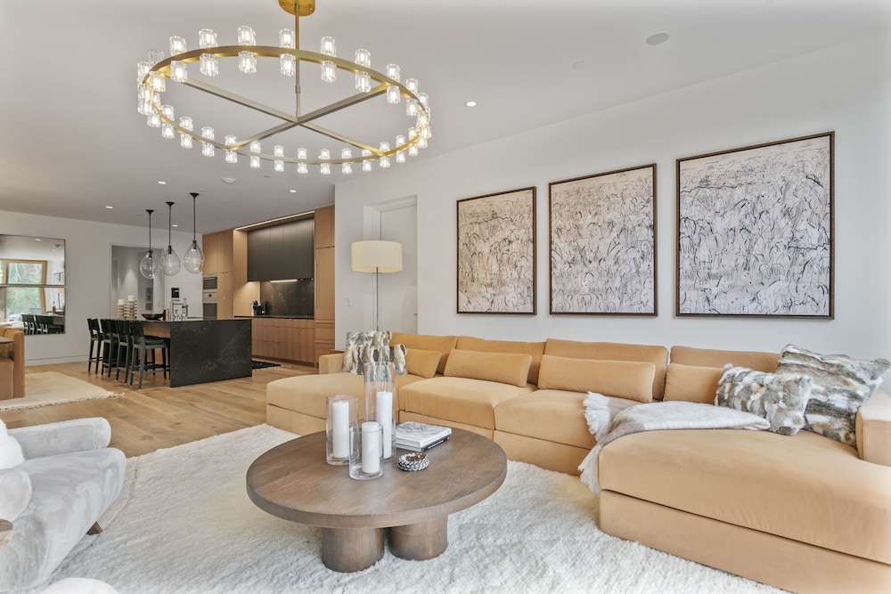 2505 Founders Place - Three Bedroom Deluxe 3 Condo