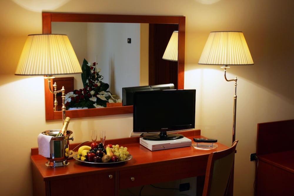 Hotel Tito Serranò