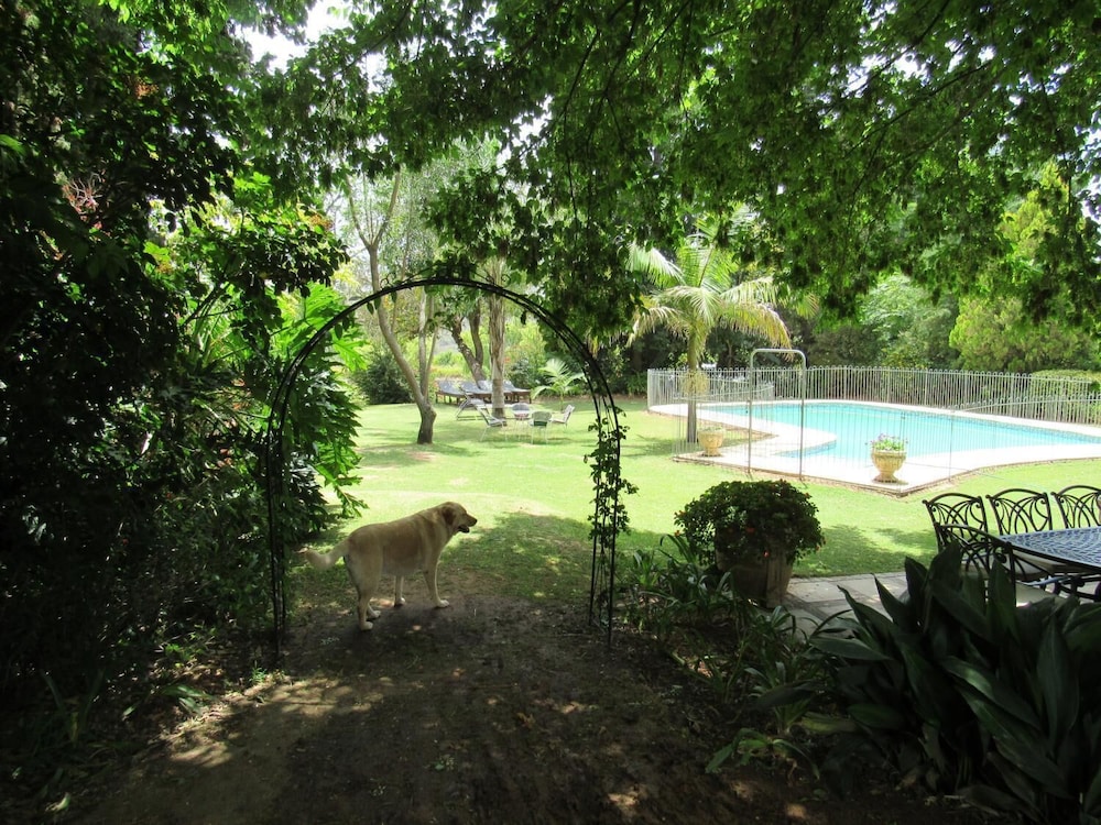 Happy Lands Self Catering B&B