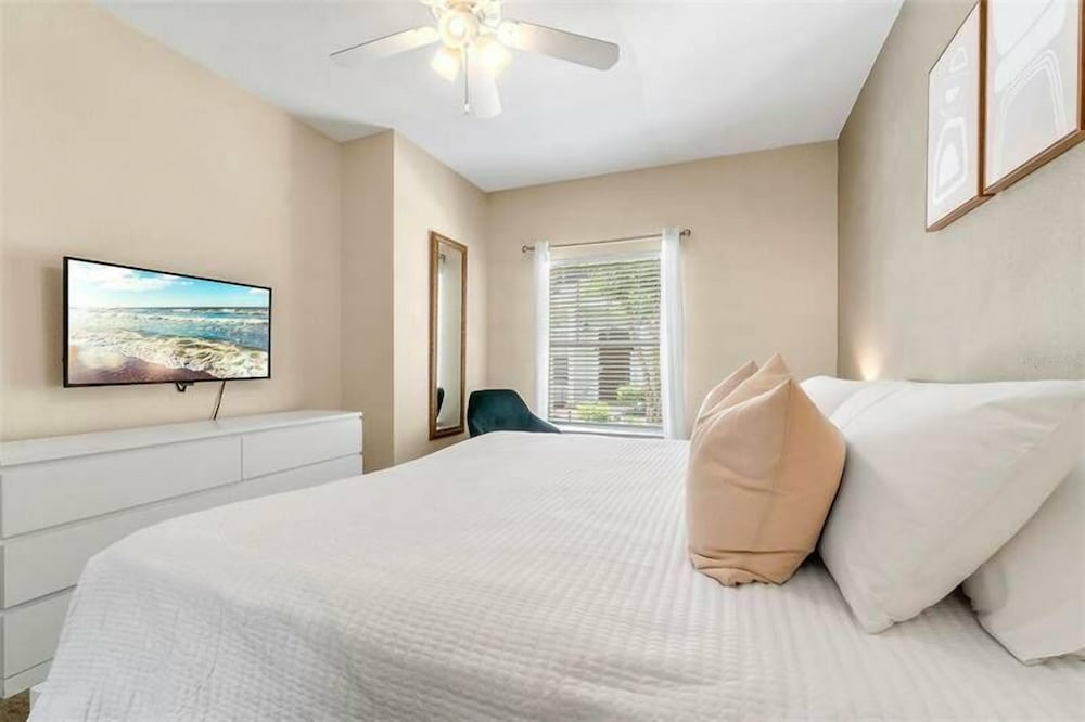 Family Getaway 3BR 2BA Lucaya Resort