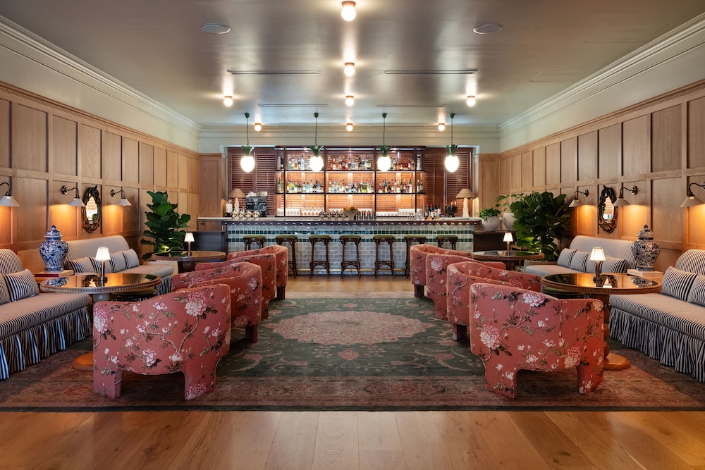 Palihouse Hyde Park Village 10