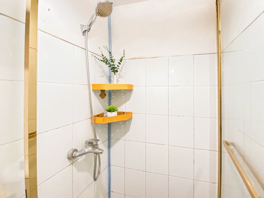 Spacious 1BR at Grand Asia Afrika Apartment