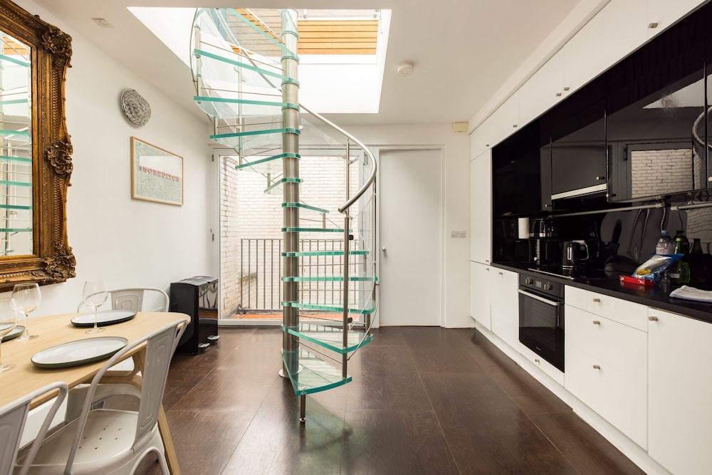 Stylish House Roof Garden Shoreditch