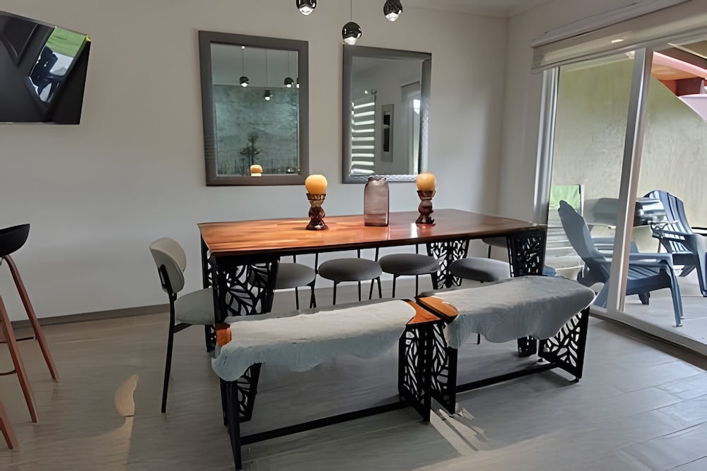 Oceana Suites Los Nostros