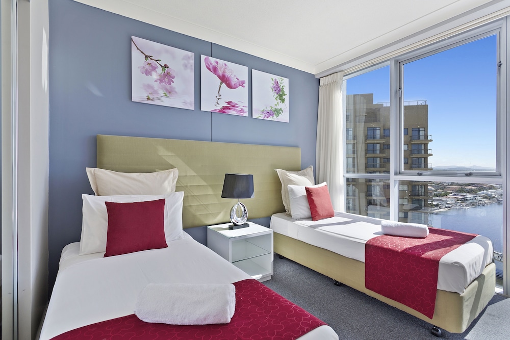 Surfers Paradise Vacations - Ocean Riverview at Chevron Renaissance - Property Image 16