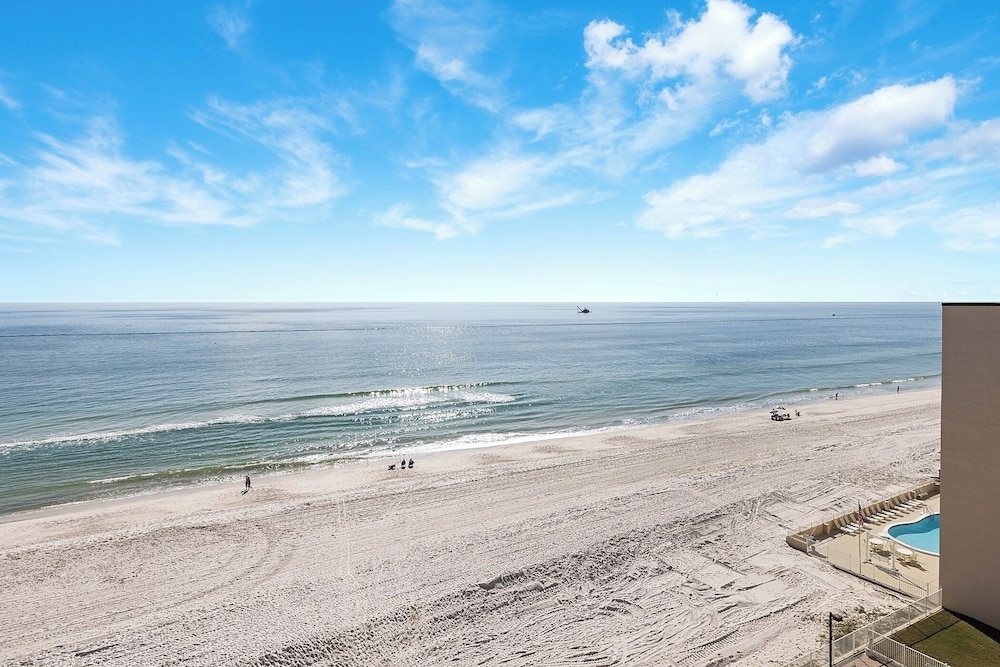 Surfside Shores by Southern Vacation Rentals