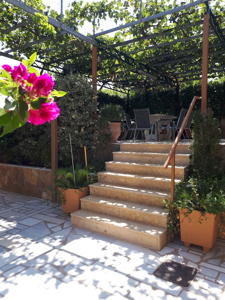 Villa near Athens Airport & Rafina view 5