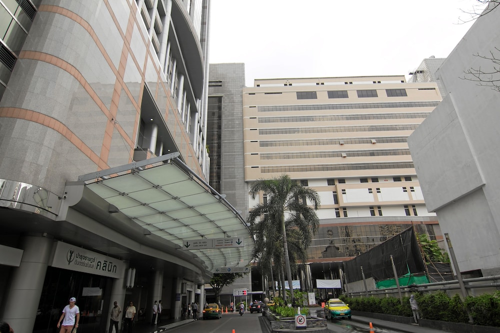 Sky Suites - Image 1