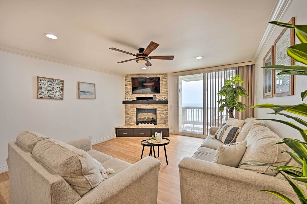 Beachfront Oceanside Condo w/ Amenity Access!