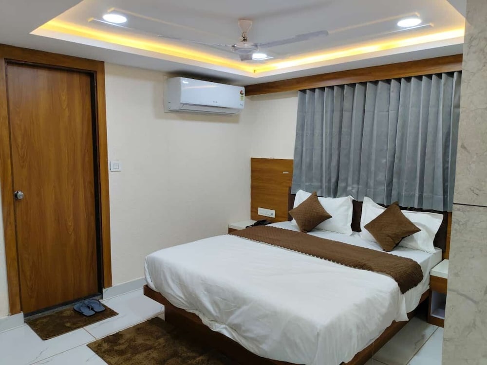 Hotel just inn