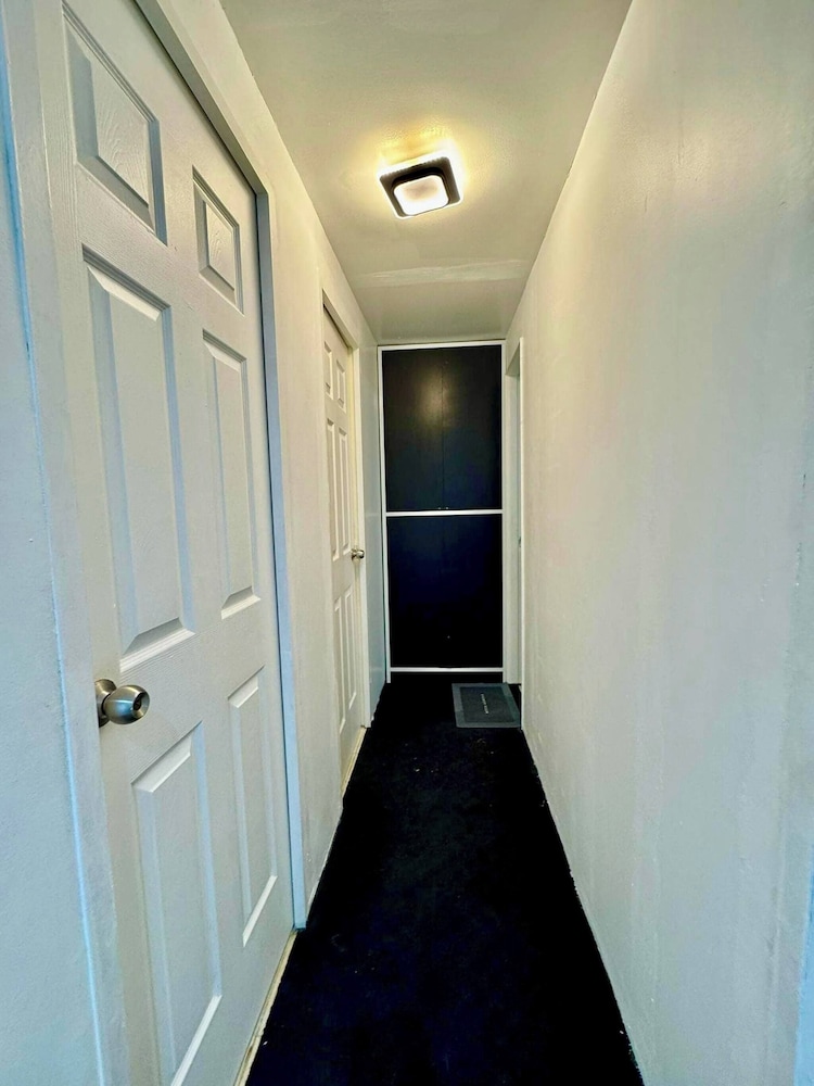 Cozy Holiday Home in San Pablo City for Groups of 8-10