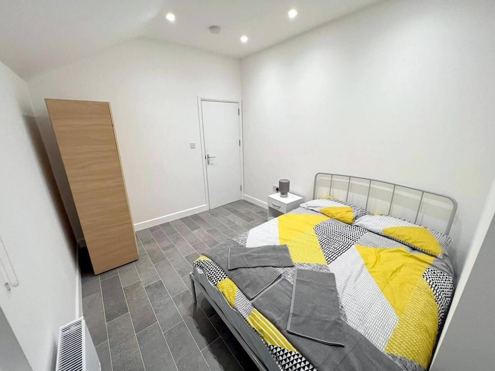 Spacious 3-bed Apartment in London