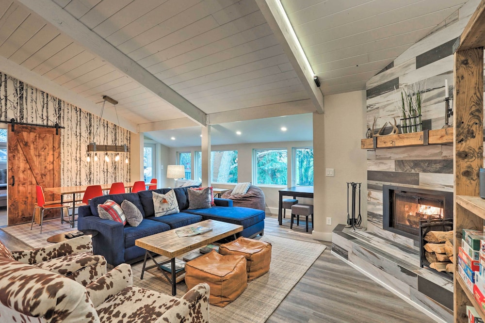 Modern Mountain Escape on Golf Course w/ Hot Tub! - Property Image 28