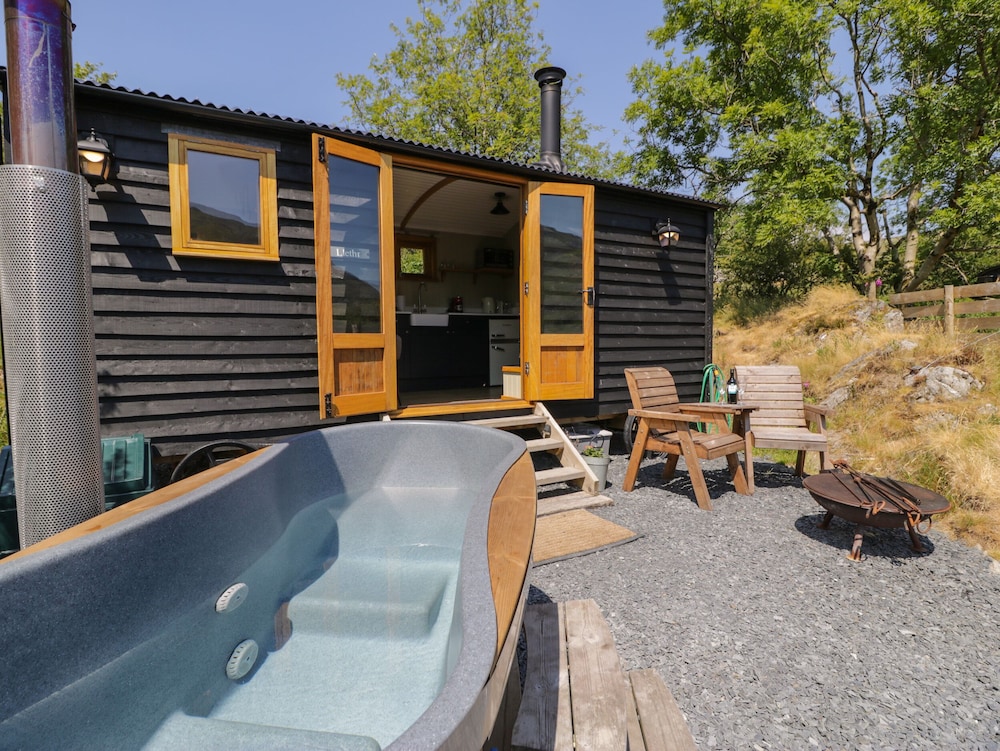 Llethr - Shepherds Hut