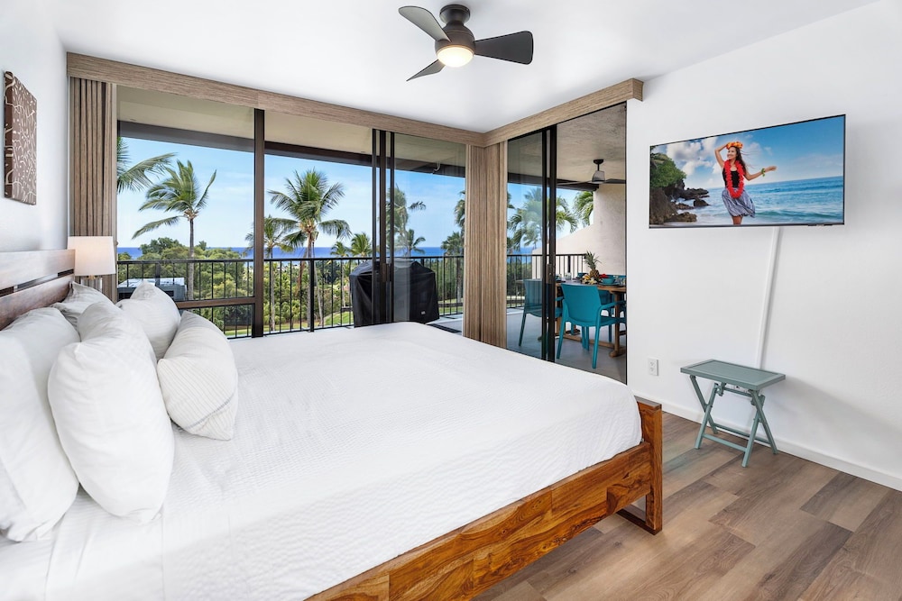 Fully Air-conditioned - Updated Top Floor Including Loft - Ocean Views - Vrkcv