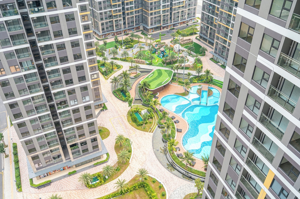 LA Nest 2BR WeeklyMonthly big deal GH2