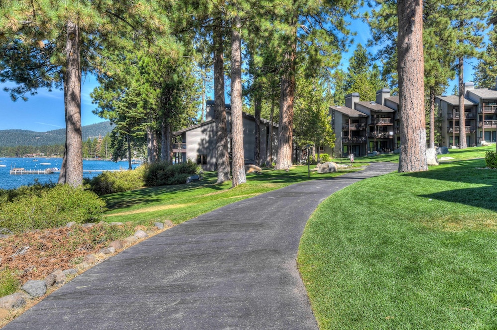 Hotel Brockway Springs Lodge - Image 1