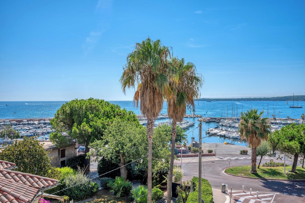 Renovated Apartment 155m2 3br/6p - Cannes Palm Beach